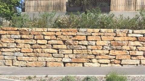 mur